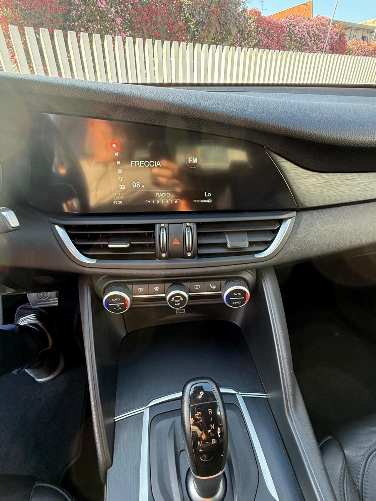 Alfa Romeo Giulia 2.2 Turbodiesel 136 CV AT8 Business