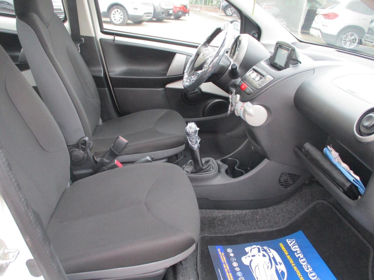 Toyota Aygo 1.0 CONNECT 5 PORTE 88000 KM NAVIGATORE