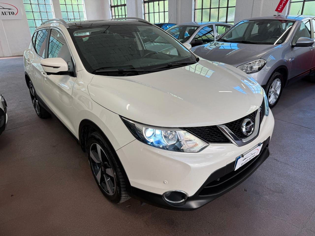 Nissan Qashqai 1.6 dCi 2WD TETTO - CAMERA 360°