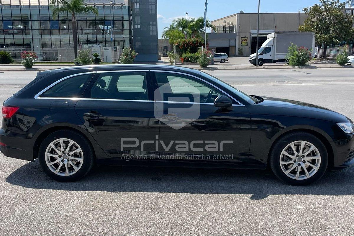 AUDI A4 Avant 35 TDI S tronic Business