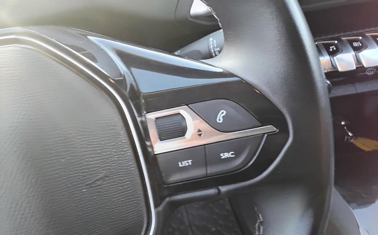 Peugeot 3008 BlueHDi 130 S&S Active