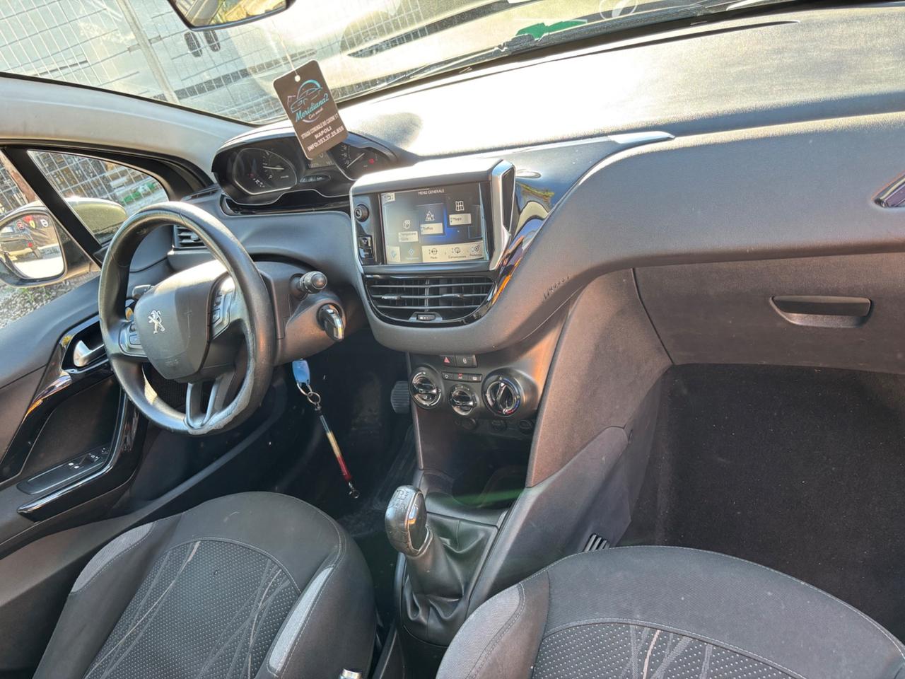Peugeot 208 1.4 HDi 68 CV 5 porte Allure
