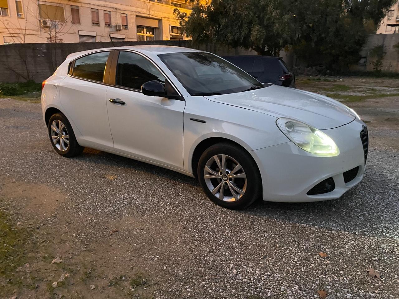 Alfa Romeo Giulietta 1.6 JTDm-2 105 CV Distinctive