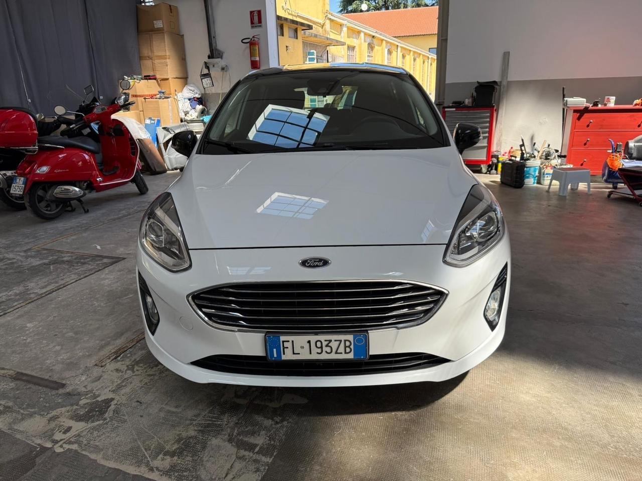 Ford Fiesta 1.5 TDCi 5 porte Euro 6 b neopatentati