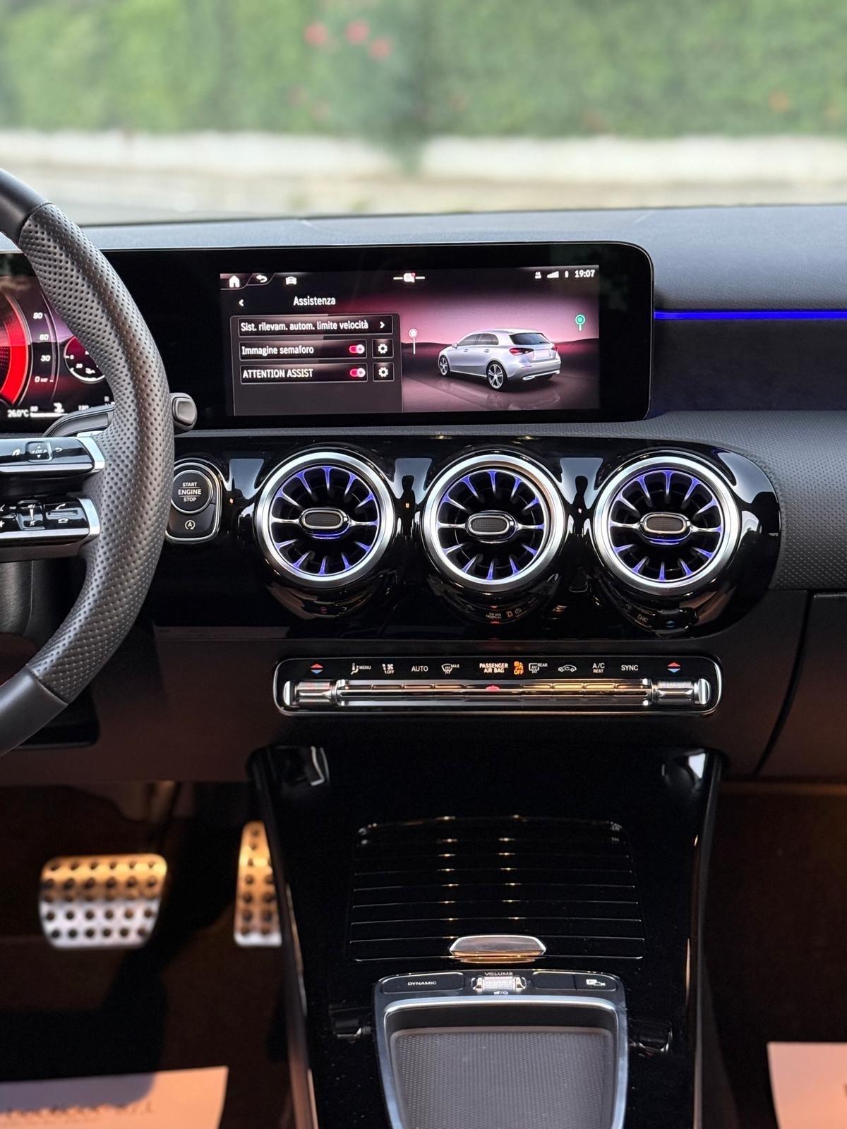 Mercedes-Benz Classe A 180d AMG Line Premium