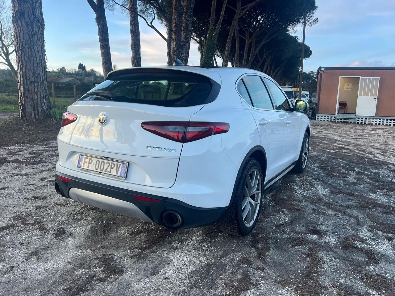 Alfa Romeo Stelvio 2.0 Turbo 280 CV AT8 Q4 Executive