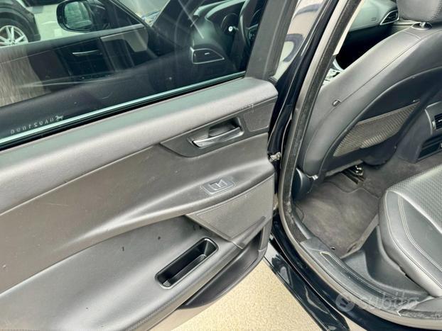 JAGUAR XE 2.0 D Turbo 180CV aut. Prestige