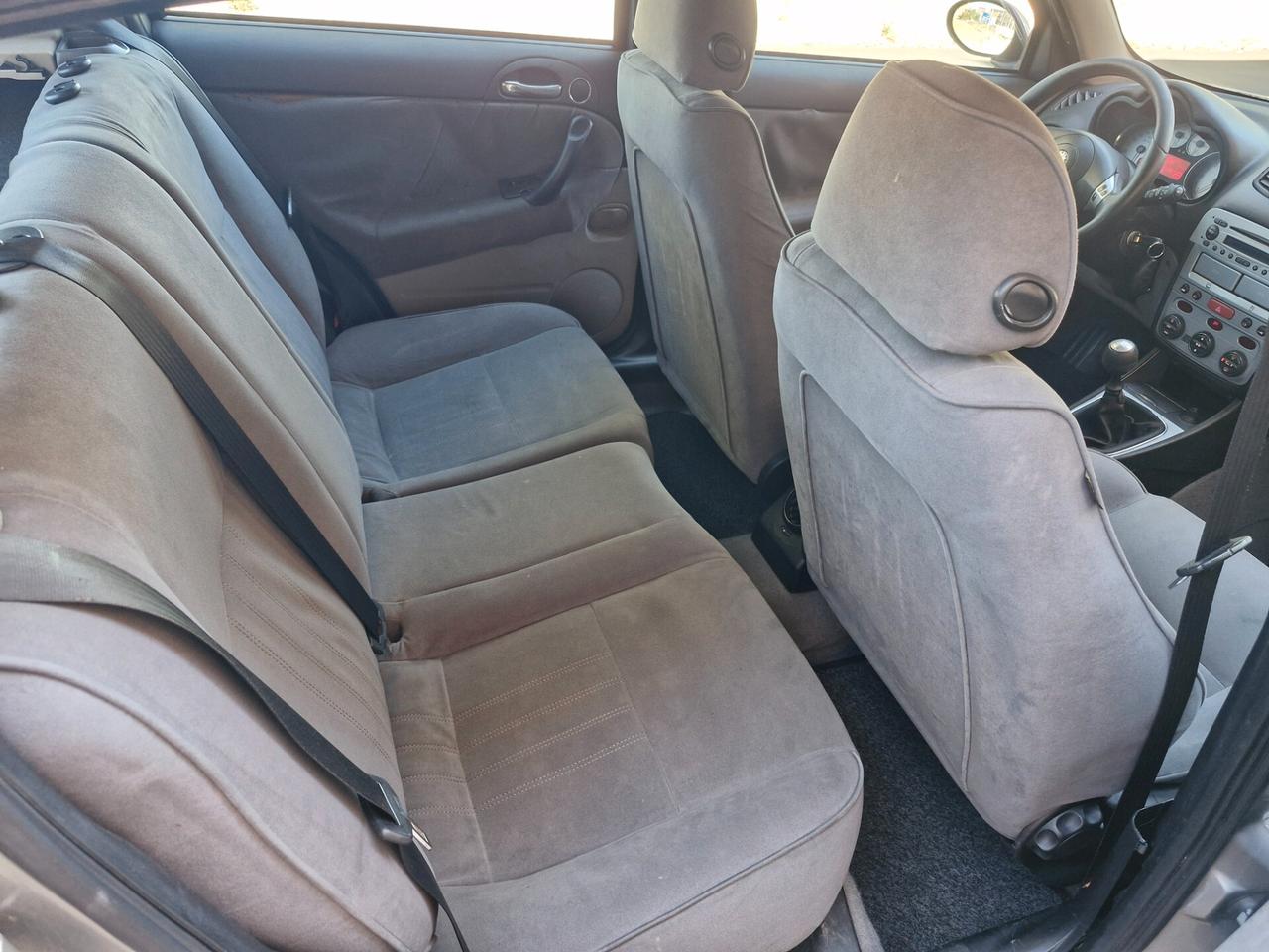 Alfa Romeo 147 1.9 JTD M-JET 16V 5 porte Dist.
