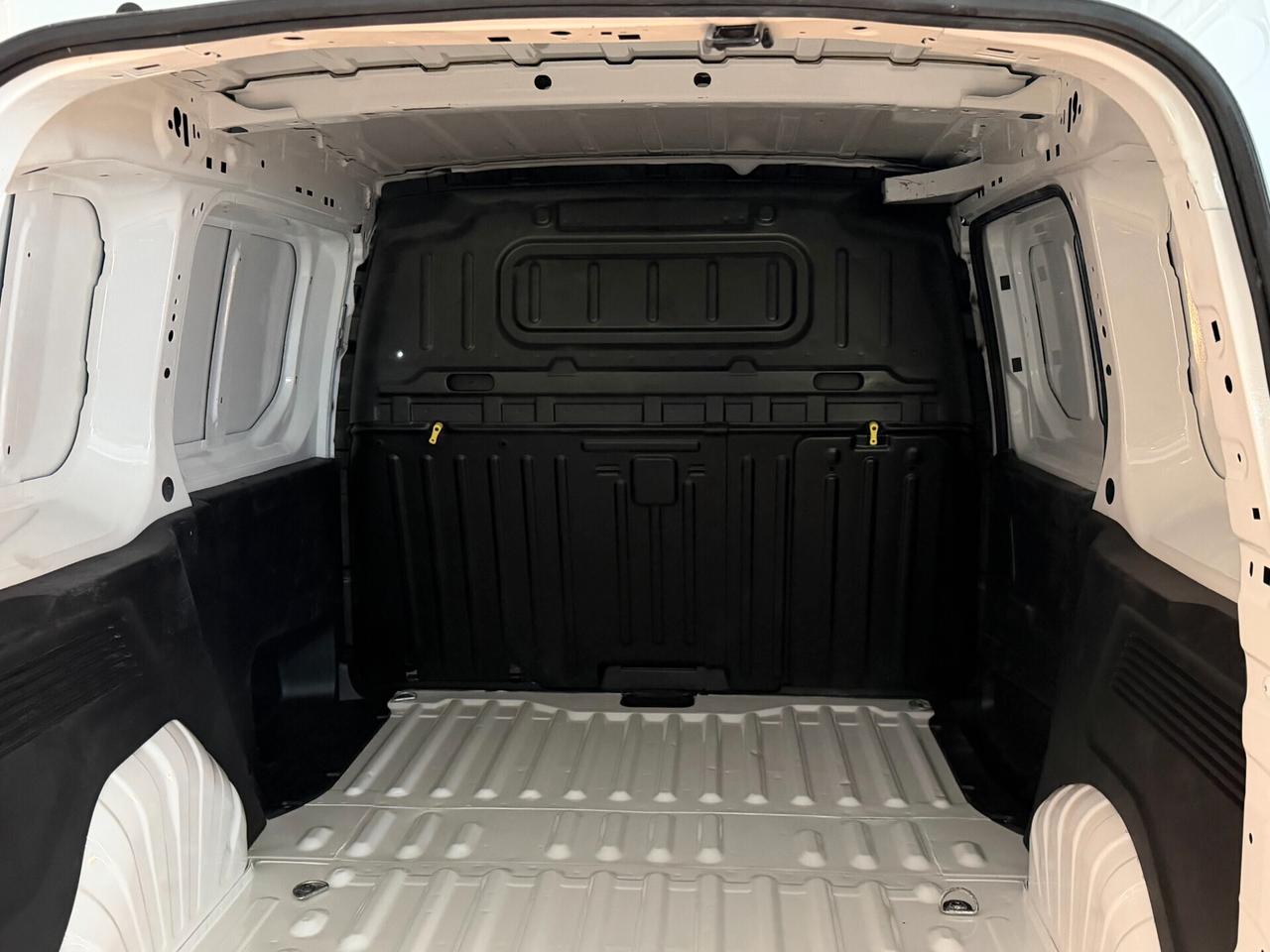 Peugeot Partner 1.5 BLUEHDI 100 cv. PREMIUM (IVA Inclusa)