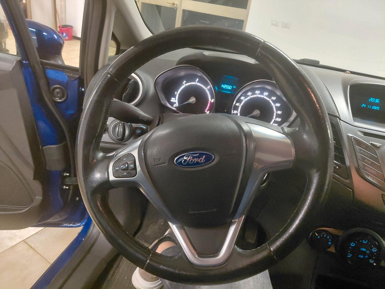 FORD FIESTA ANNO 2014 DS 1.5 ADATTA NEOPATENTATI KM 142 MILA