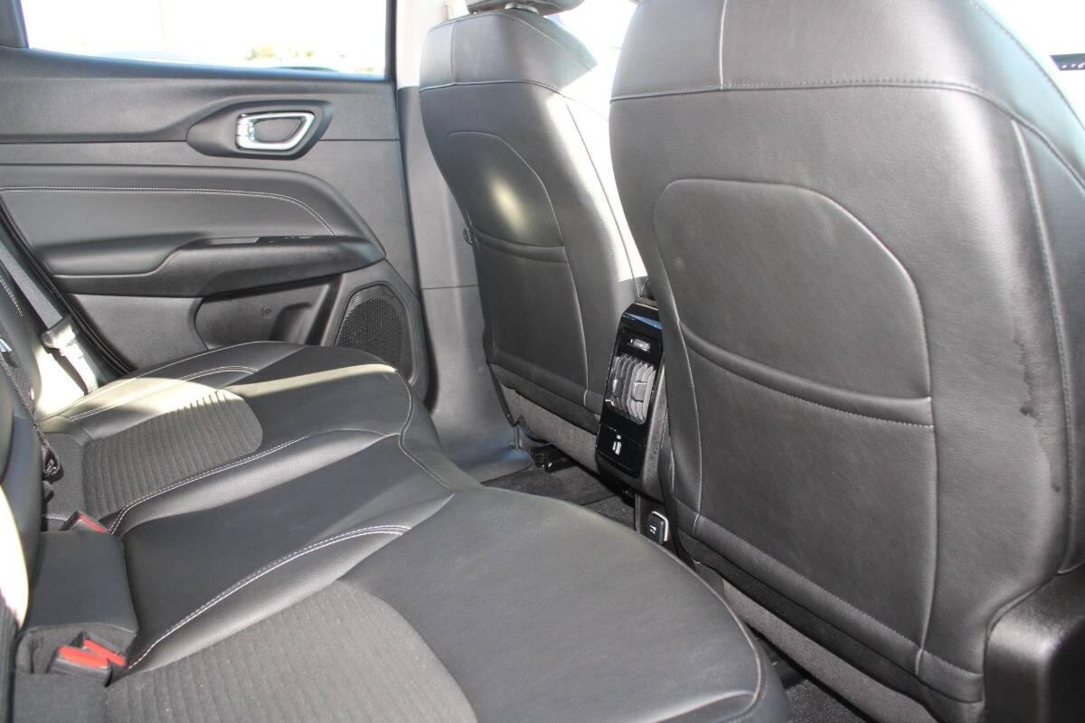 Jeep Compass 1.6 mjt Limited 130cv Con CARPLAY & TELECAMERA