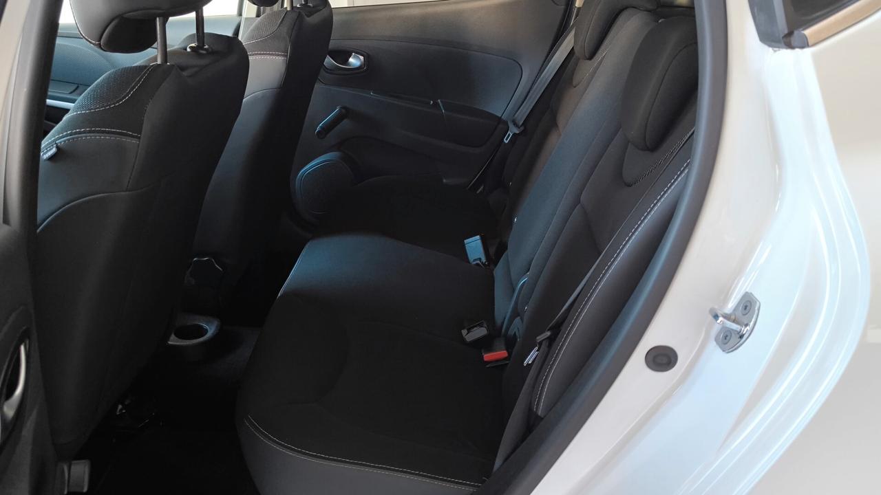Renault Clio dCi 8V 75 CV Start&Stop 5 porte Energy Duel