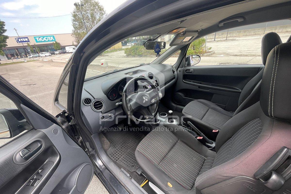 MITSUBISHI Colt 1.3 16V 3p. Insport