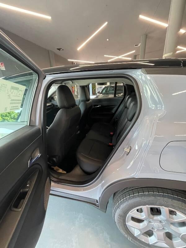 Jeep Avenger 1.2 t. e-hybr.mhev Altitude fwd 110cv edct6