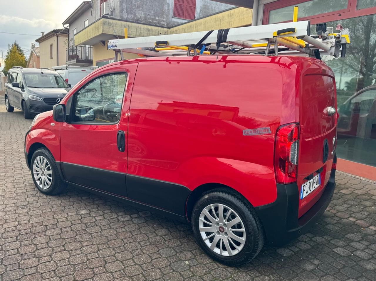 Fiat Fiorino 1.3 MJT 95CV Cargo Adventure Allestito