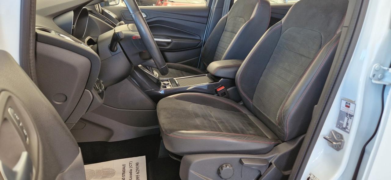 Ford Kuga 1.5 TDCi 120cv 2WD ST-Line X