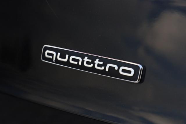 AUDI Q3 35 TDI quattro S tronic Business
