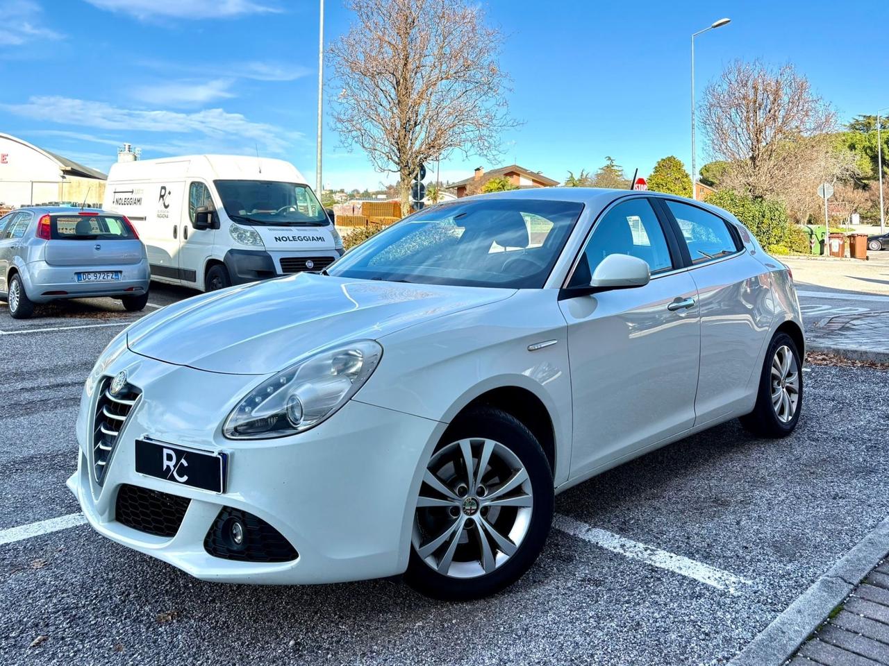 Alfa Romeo Giulietta 1.6 jtdm Neopatentati