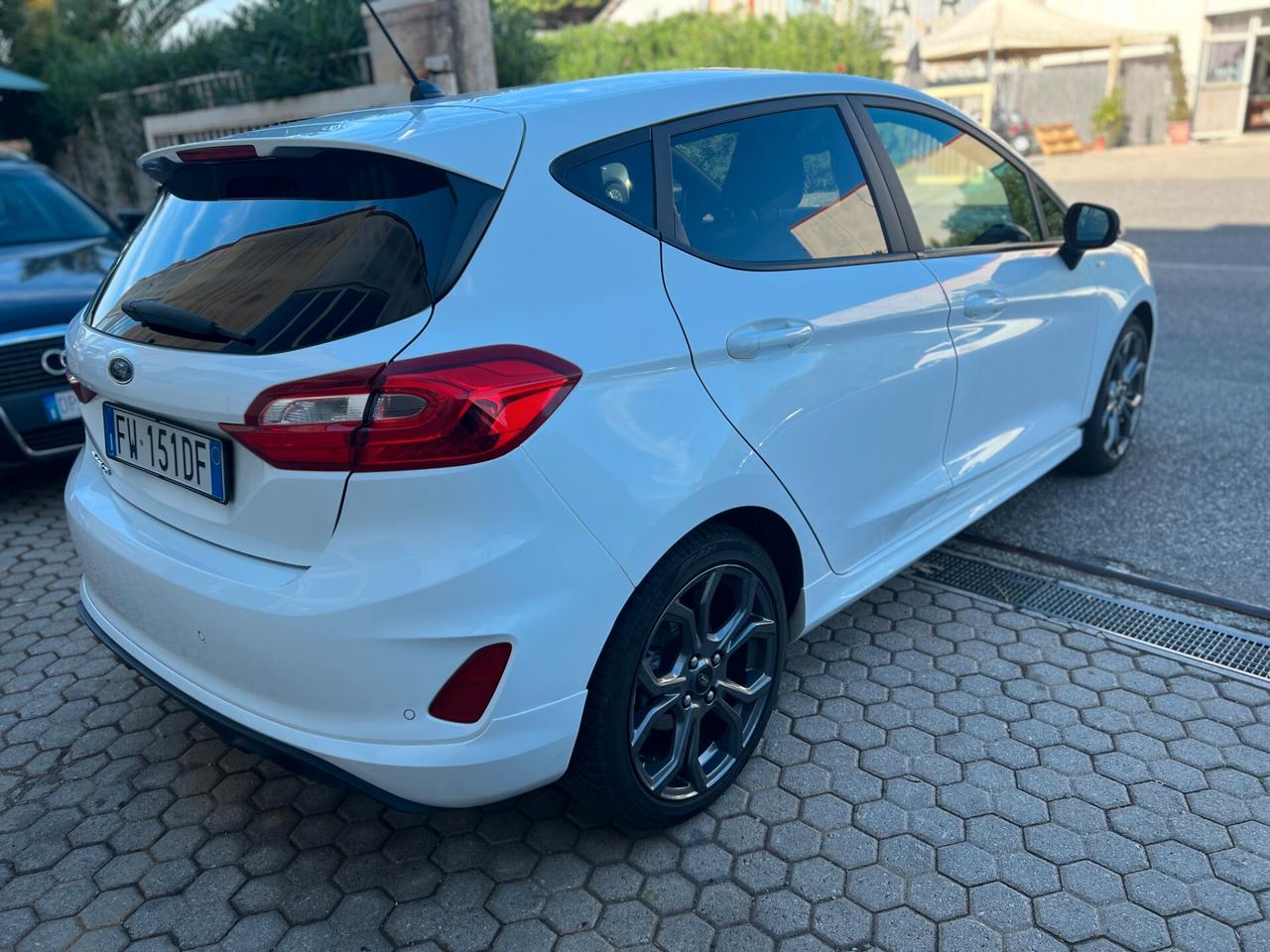Ford Fiesta 1.5 EcoBlue 86cv 5 porte ST-Line FINANZIABILE