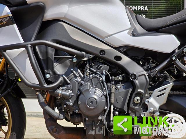 YAMAHA Tracer 9 GT Tris Quick-Shifter Tris di borse originali.