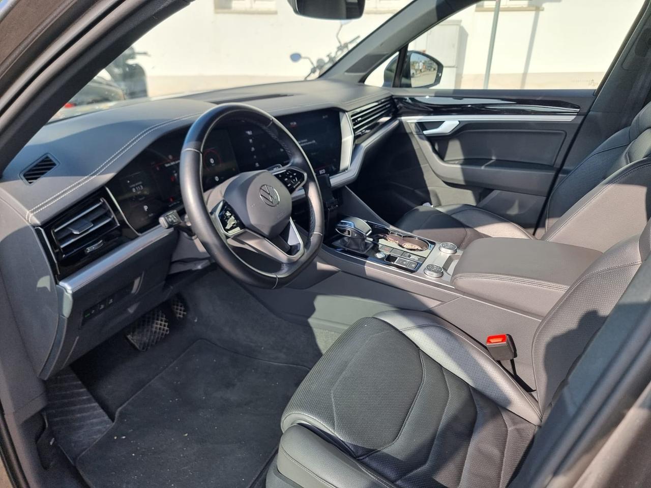 Volkswagen Touareg 3.0 V6 TDI 286 CV SCR