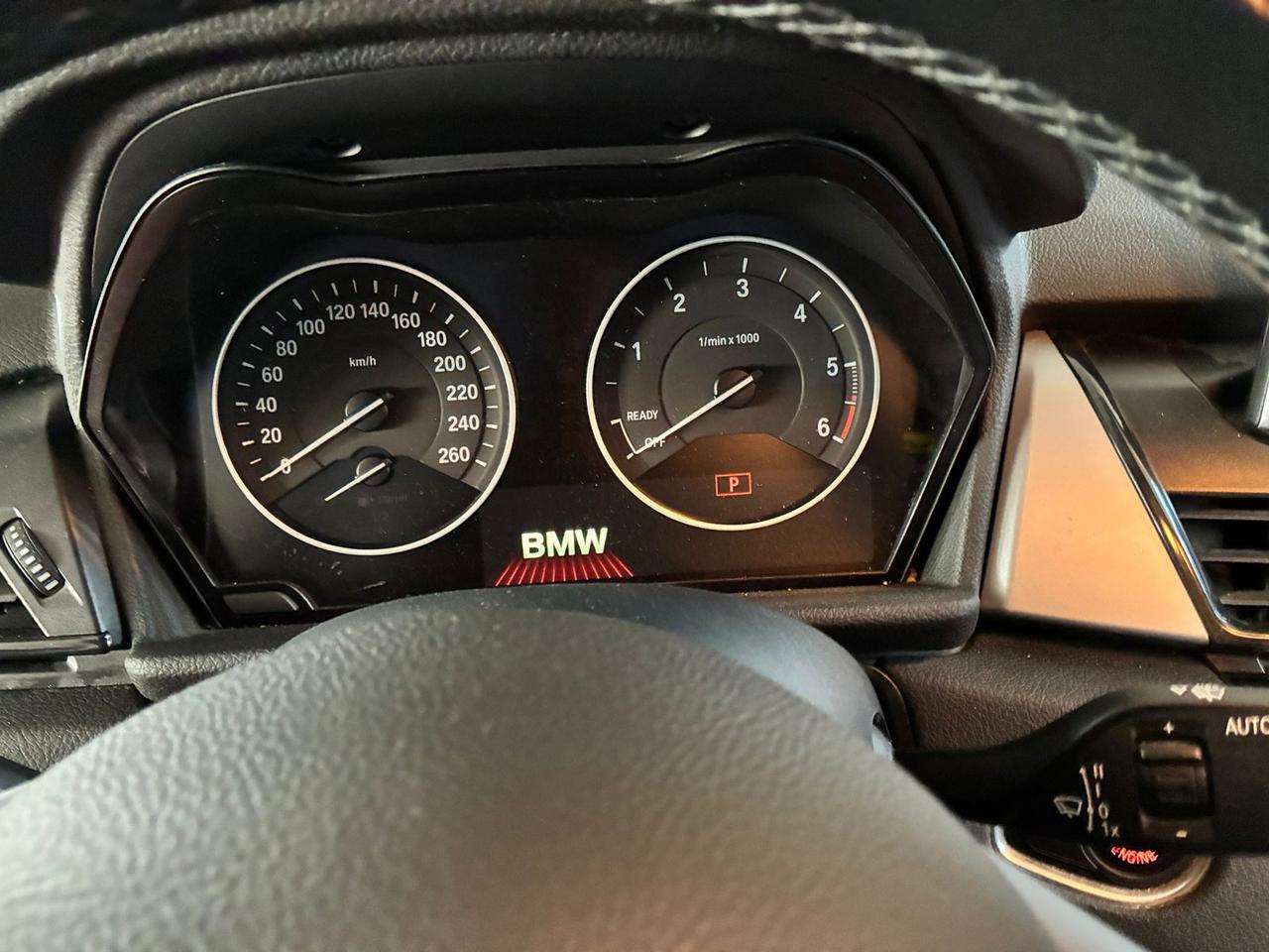 BMW Serie 2 216d active tourer sport auto my17