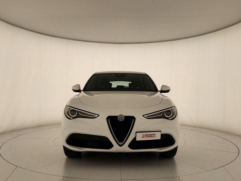 Alfa Romeo Stelvio 2.2 t Business Q4 190cv auto