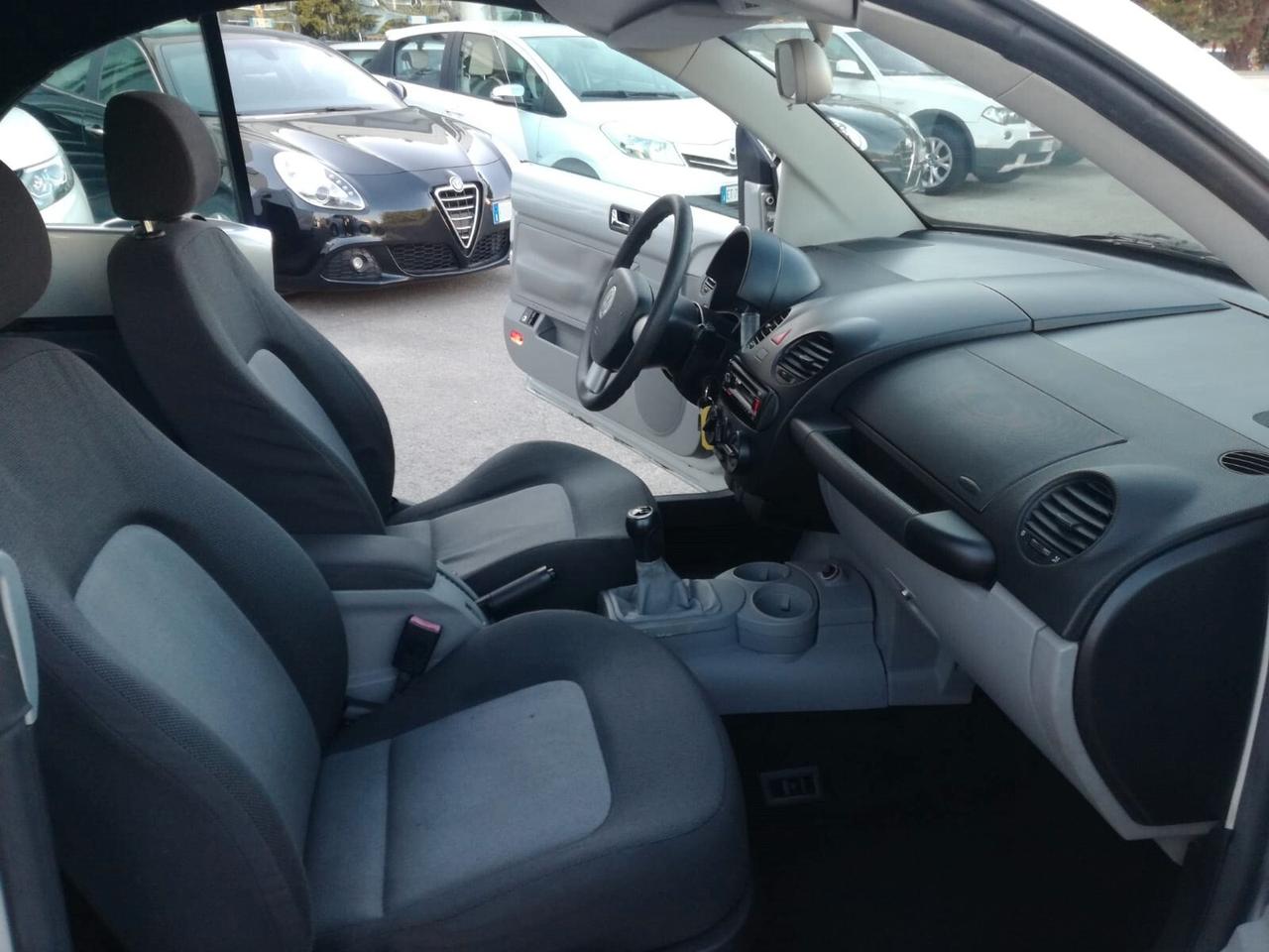 Volkswagen New Beetle 1.9 TDI 101CV Cabrio