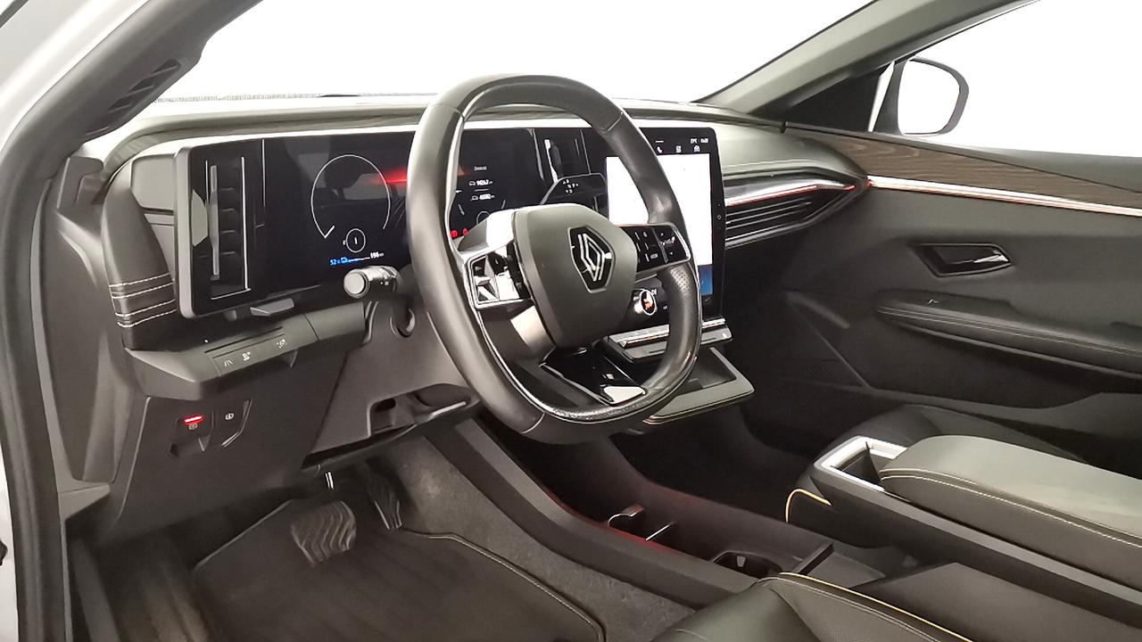 RENAULT Megane IV - Megane E-Tech Iconic EV60 220cv AC22