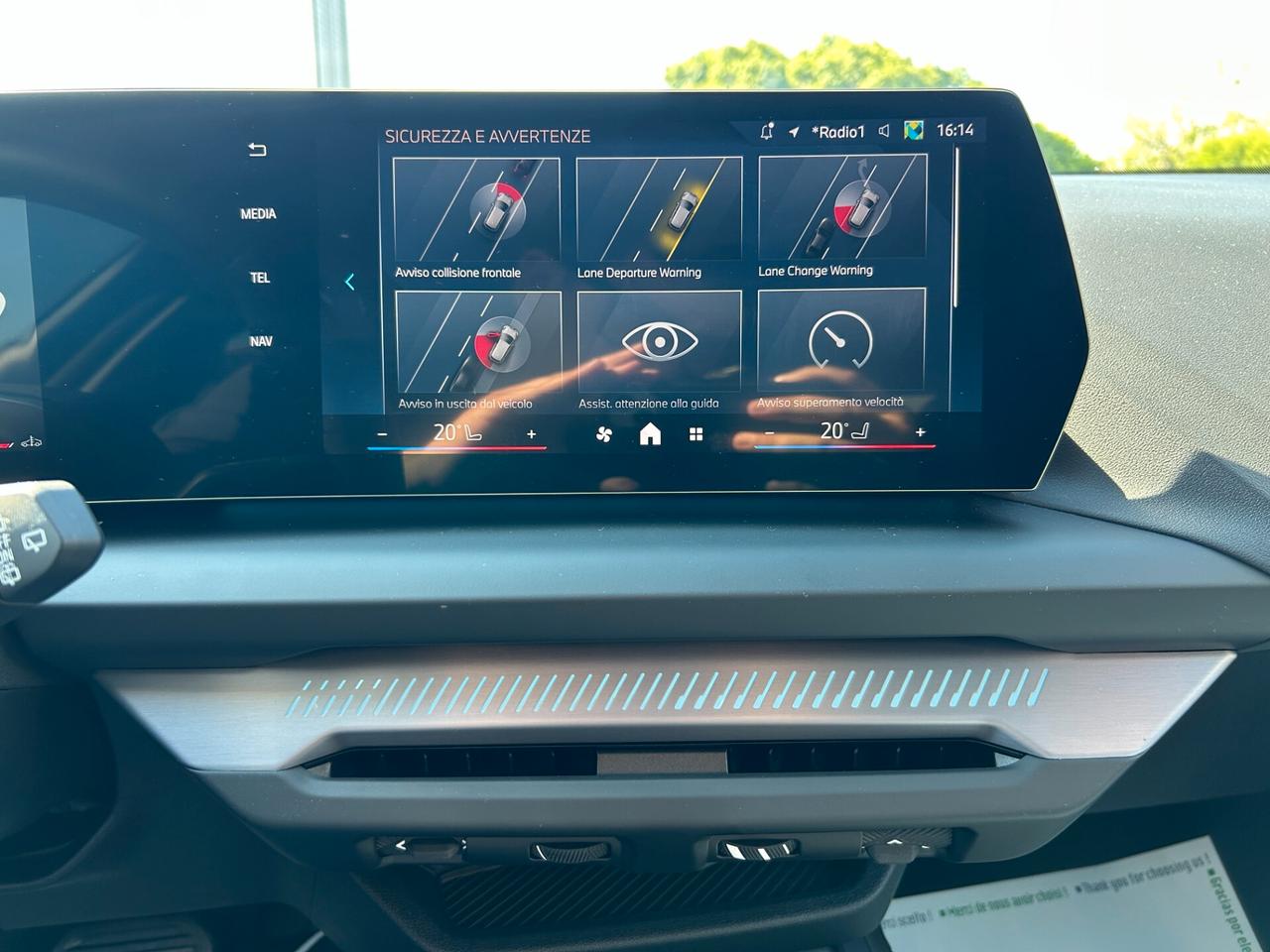 BMW 118d auto KM 0