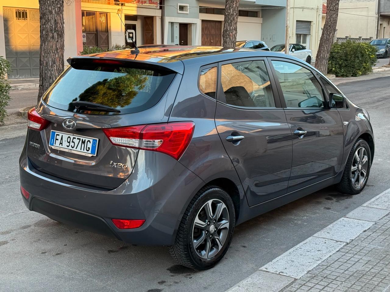 Hyundai iX20 1.4 CRDI 90CV Comfort - 2015