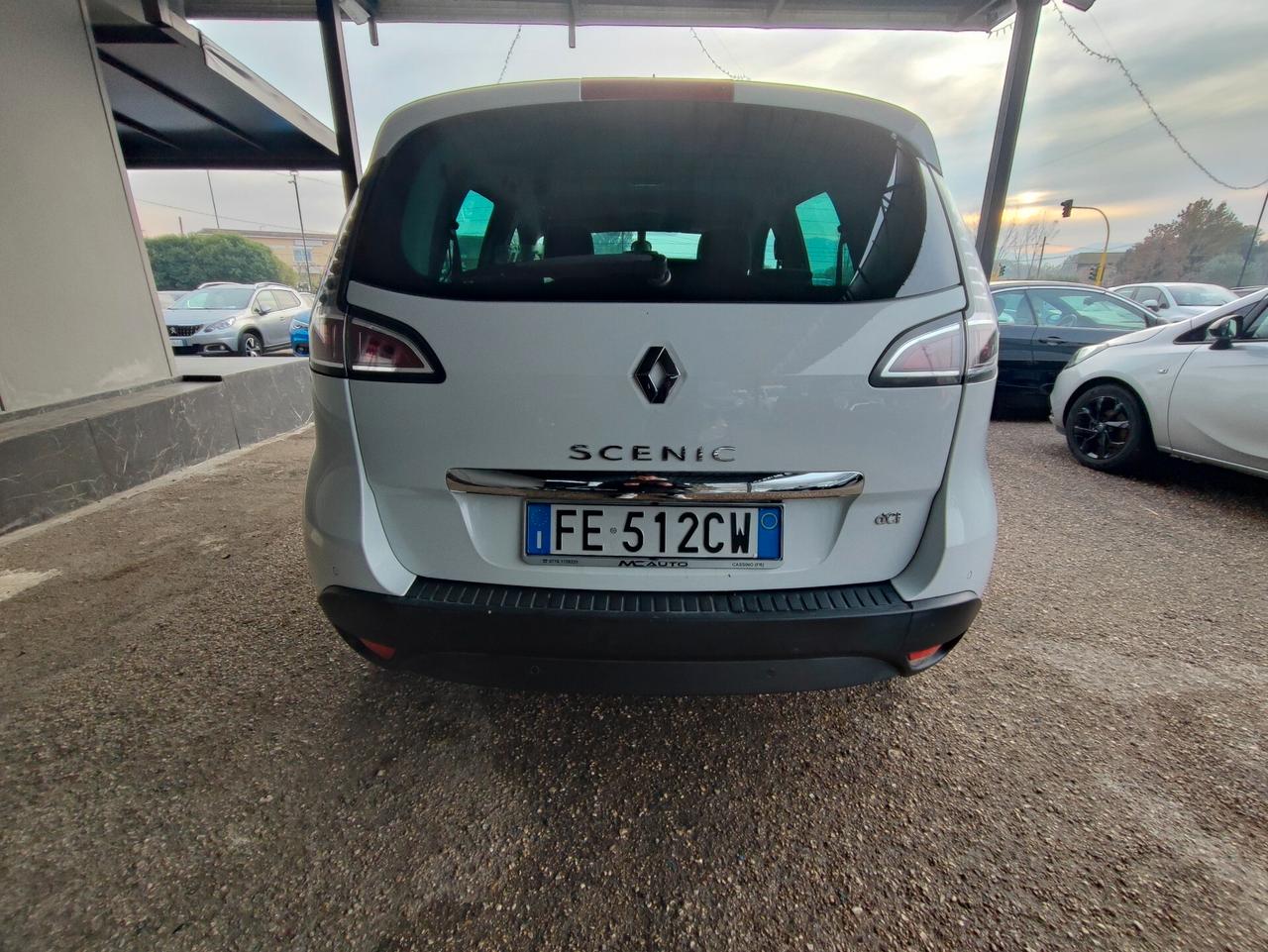 Renault Scenic Scénic XMod dCi 110 CV EDC Bose
