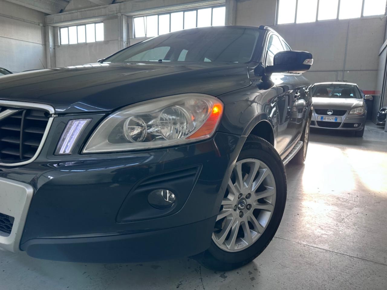 Volvo XC 60 XC60 2.4 D Momentum