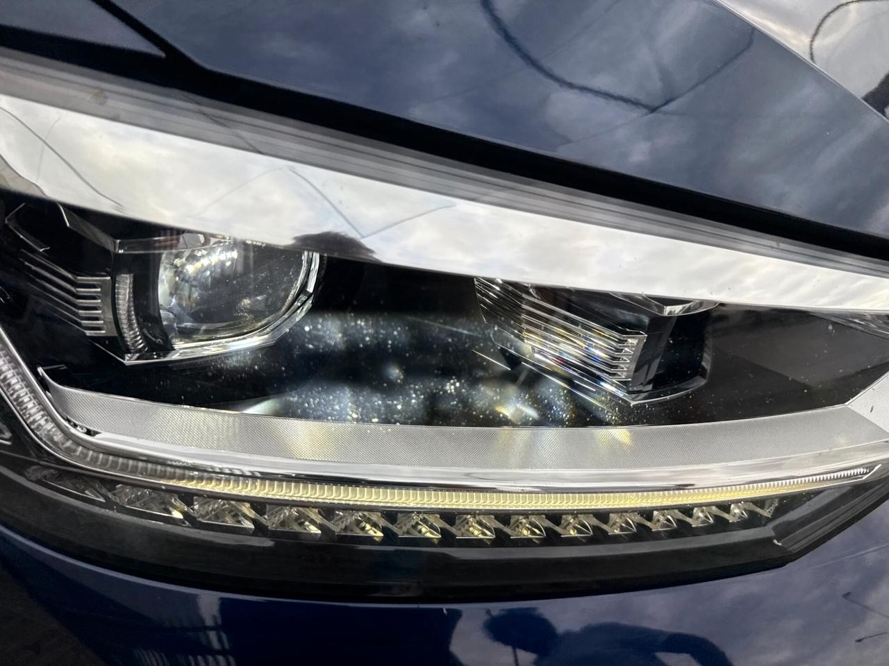 Volkswagen Touran 2.0 tdi Highline dsg