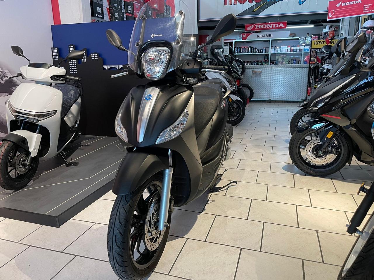 Piaggio Medley 125 S sport