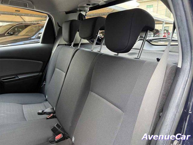 TOYOTA Yaris 5 porte 1.5h HYBRID Cool ADATTA A NEOPATENTATI