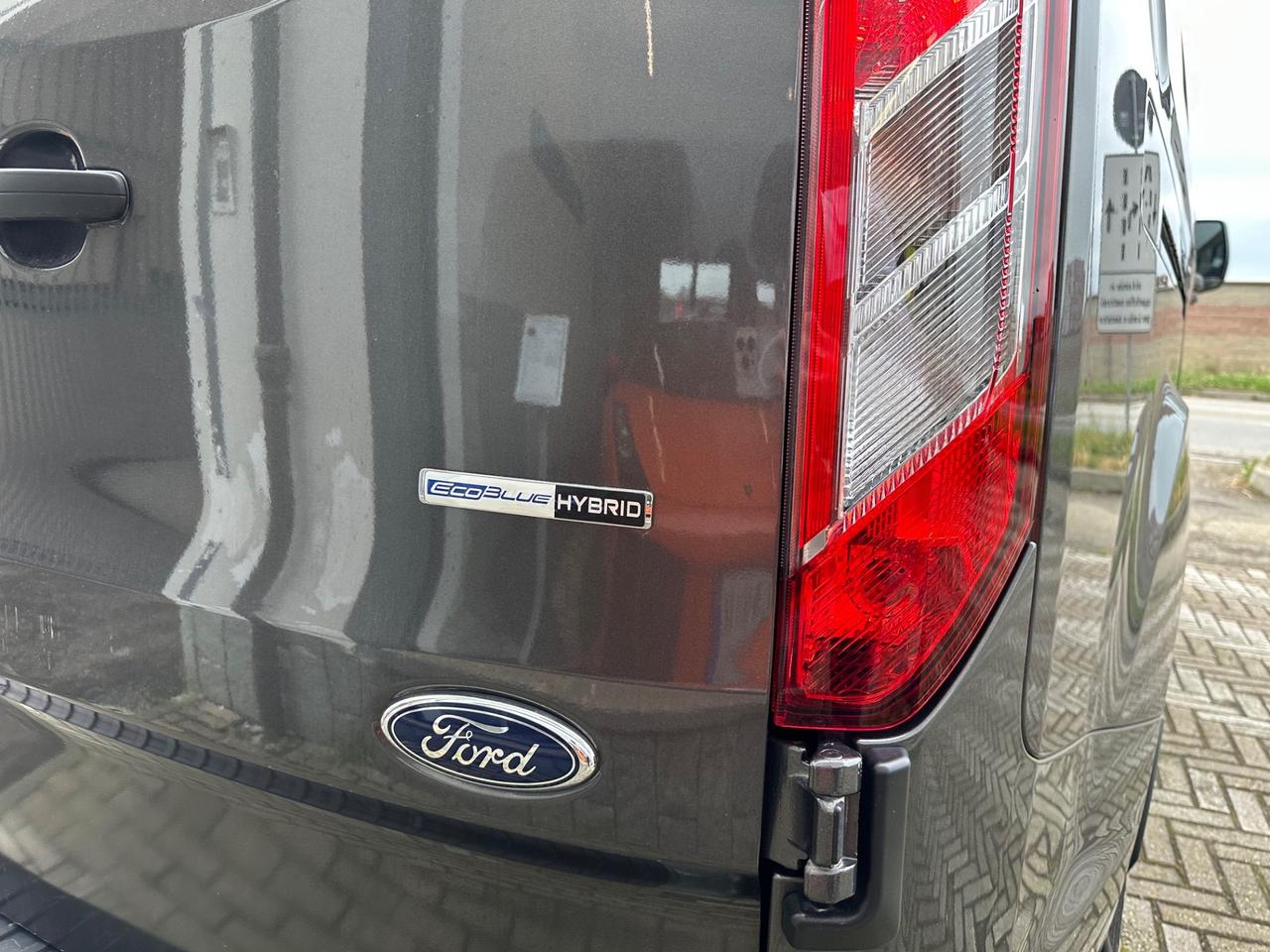 Ford Tourneo Custom 320 2.0 EcoBlue 130CV MHEV Trend