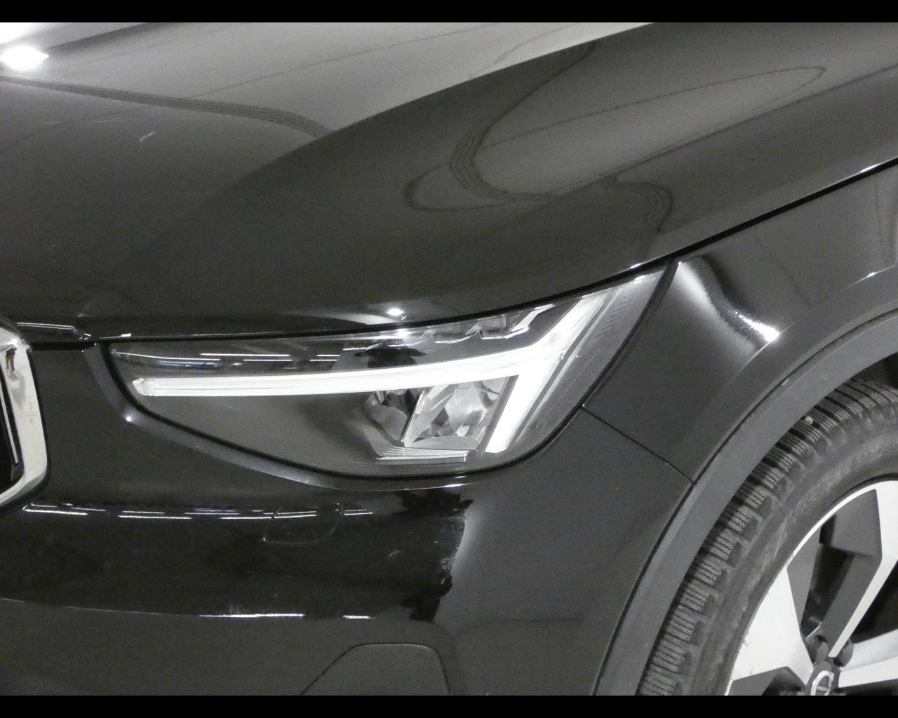 VOLVO XC40 (2017-->) - XC40 B4 AWD automatico Ultimate Bright