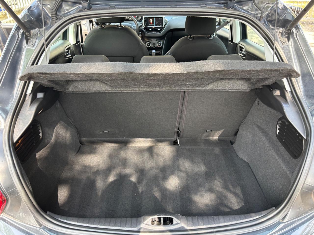 Peugeot 208 PureTech 82 5 porte Allure