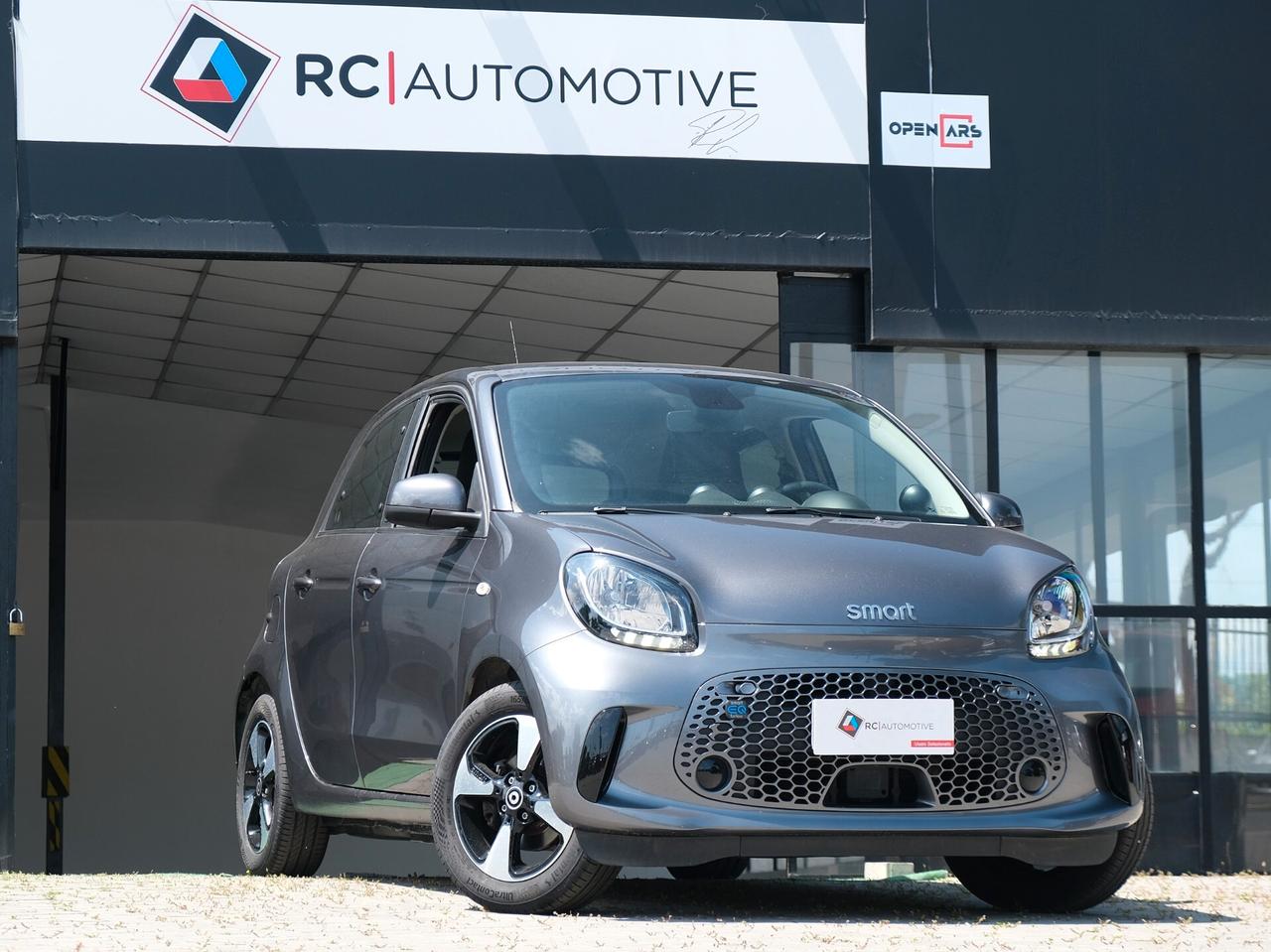 Smart ForFour EQ PASSION con CERCHI IN LEGA