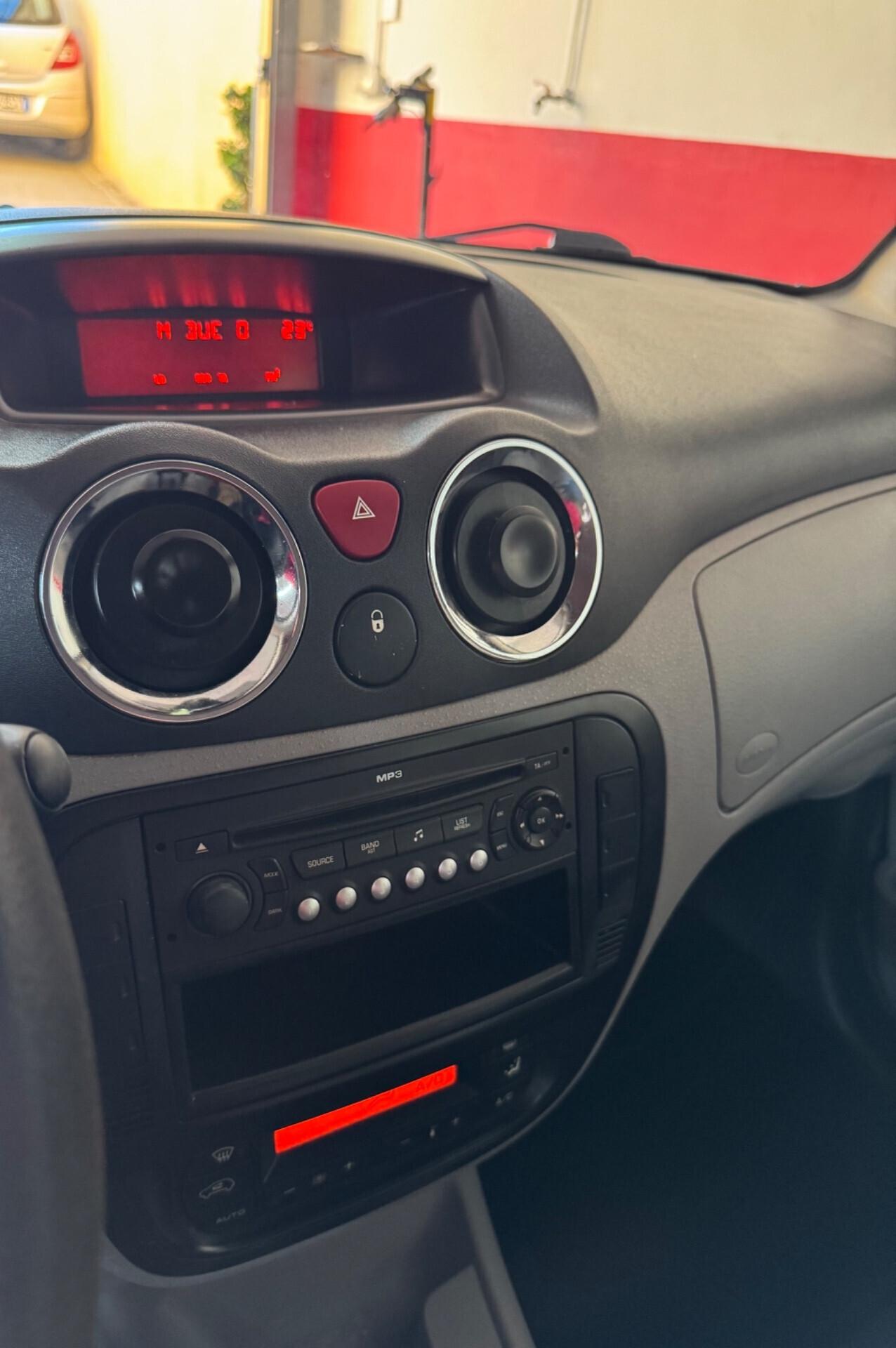 Citroen C3 1.1 BENZINA 60 CV EXCLUSIVE