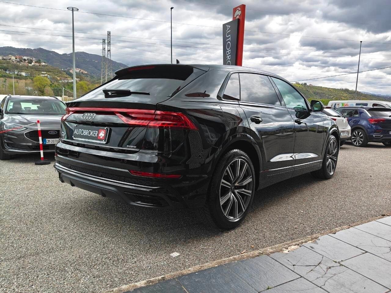 AUDI Q8 Q8 50 TDI 286 CV quattro tiptronic Sport