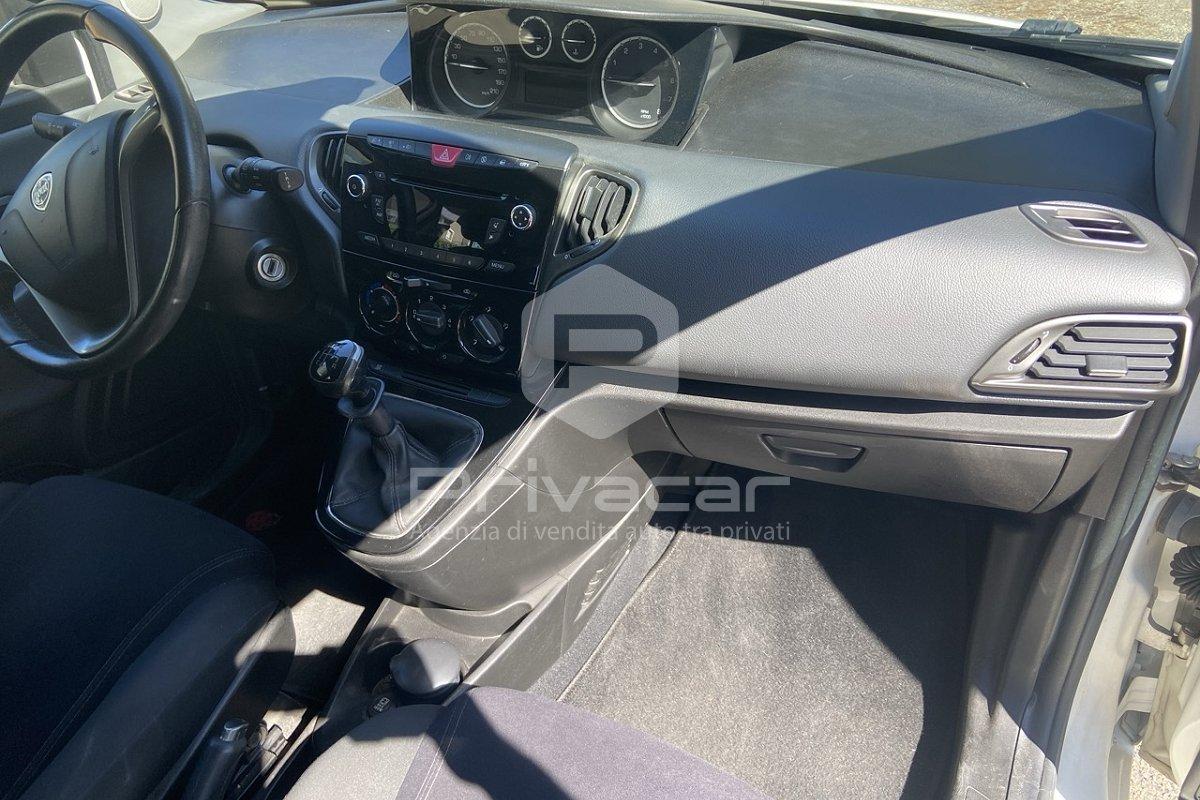 LANCIA Ypsilon 1.2 69 CV 5 porte S&S Gold