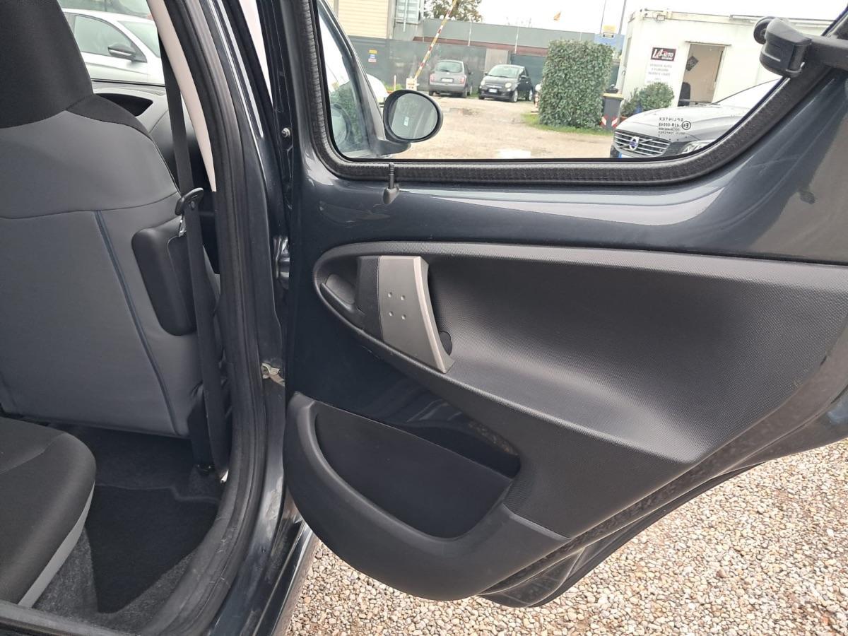 TOYOTA - Aygo 5p 1.0 Active connect