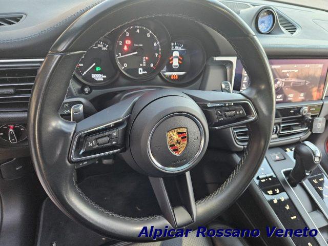 PORSCHE Macan 2.0 T