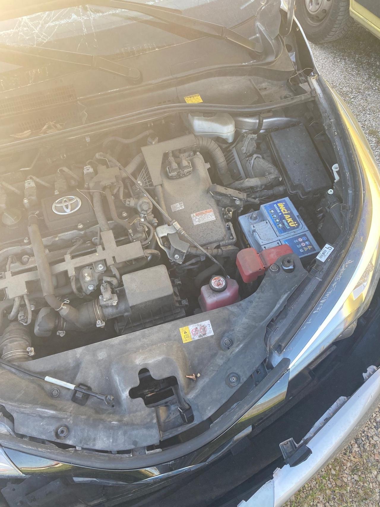 Toyota C-HR 1.8 Hybrid E-CVT Active INCIDENTATA