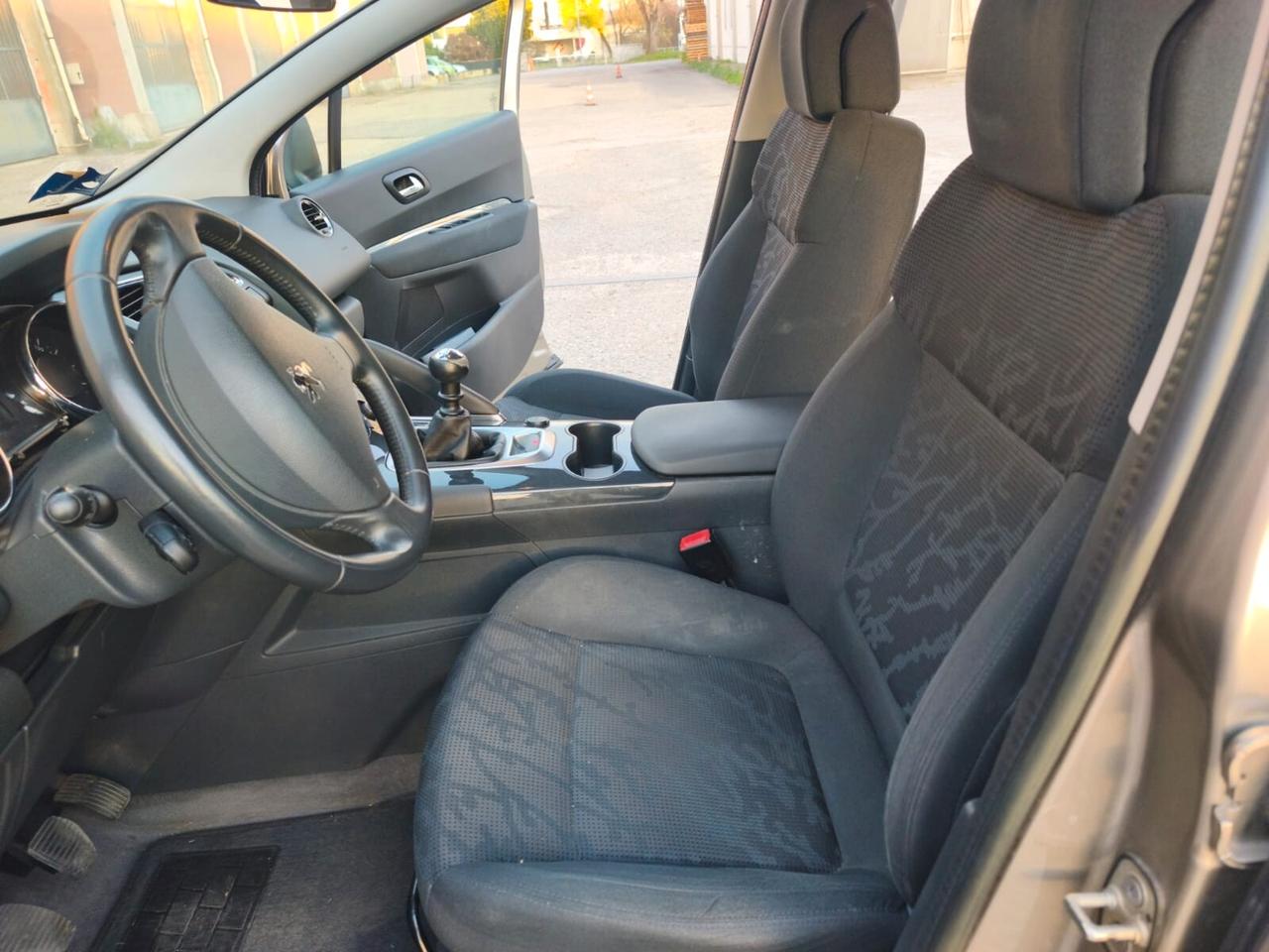 Peugeot 3008 2013----1.6 Diesel