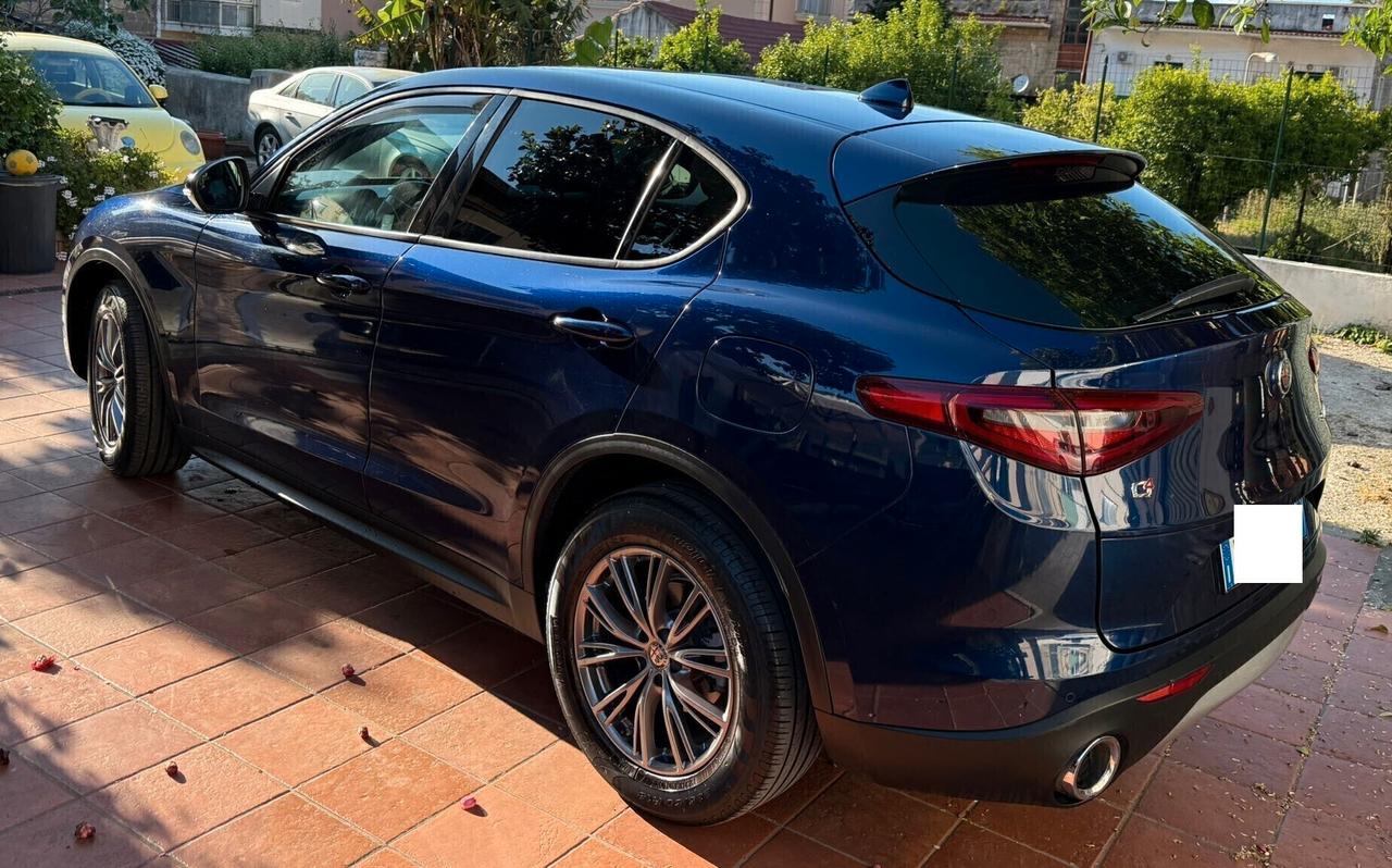 Alfa Romeo Stelvio 2.2 TD 180CV AT8 Q4 Business