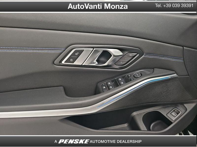 BMW Serie 3 330d Touring mhev 48V xdrive MSport auto