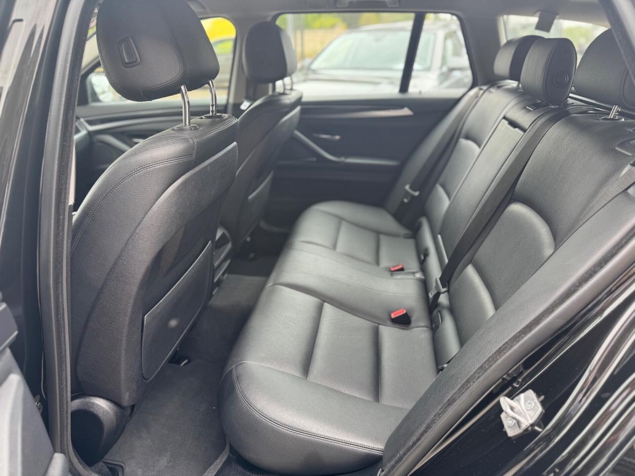 Bmw 520 518d Touring Navi pelle Sensori ant e post